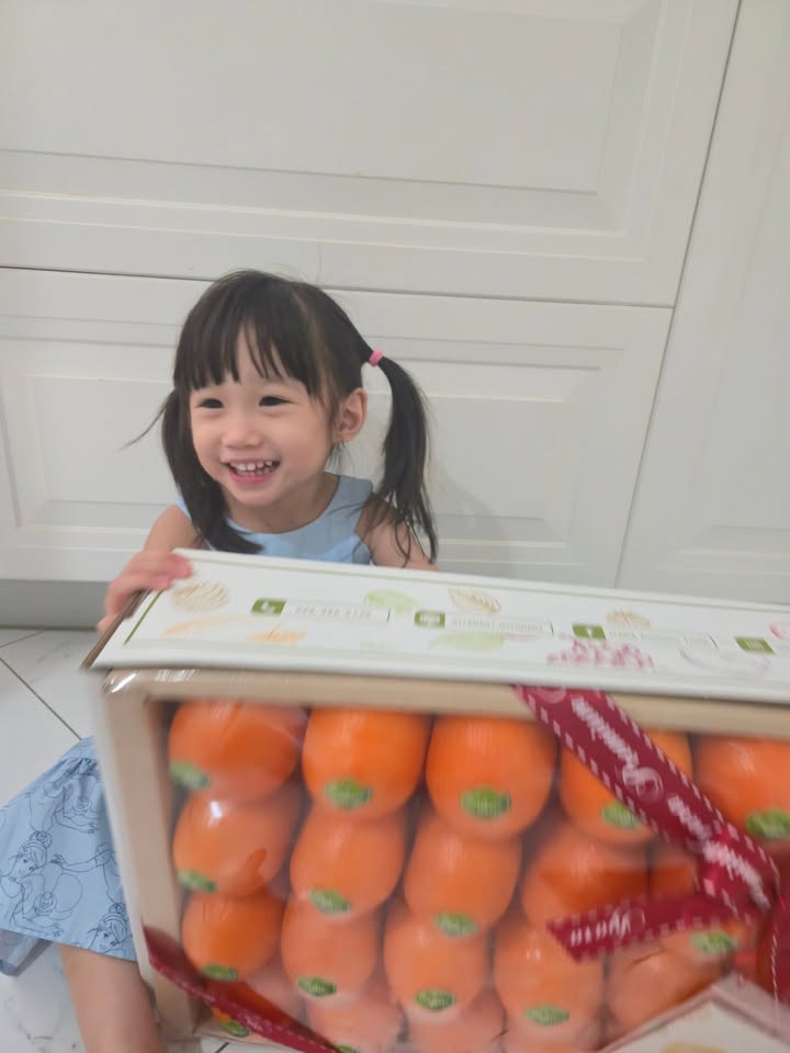 ตาล - กัญญา รัตนเพชร์