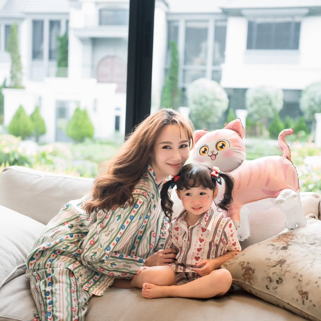 ตาล - กัญญา รัตนเพชร์