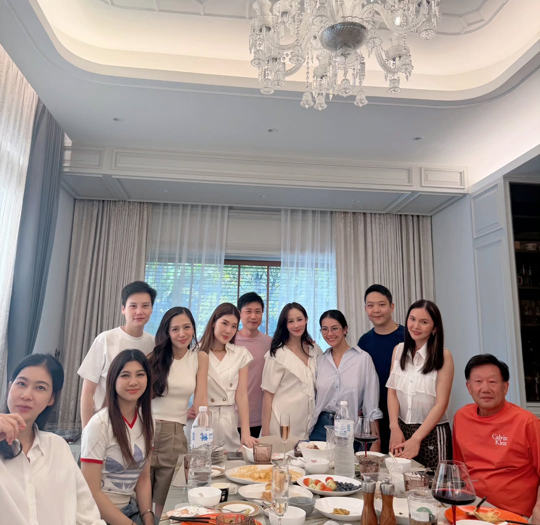 ตาล - กัญญา รัตนเพชร์