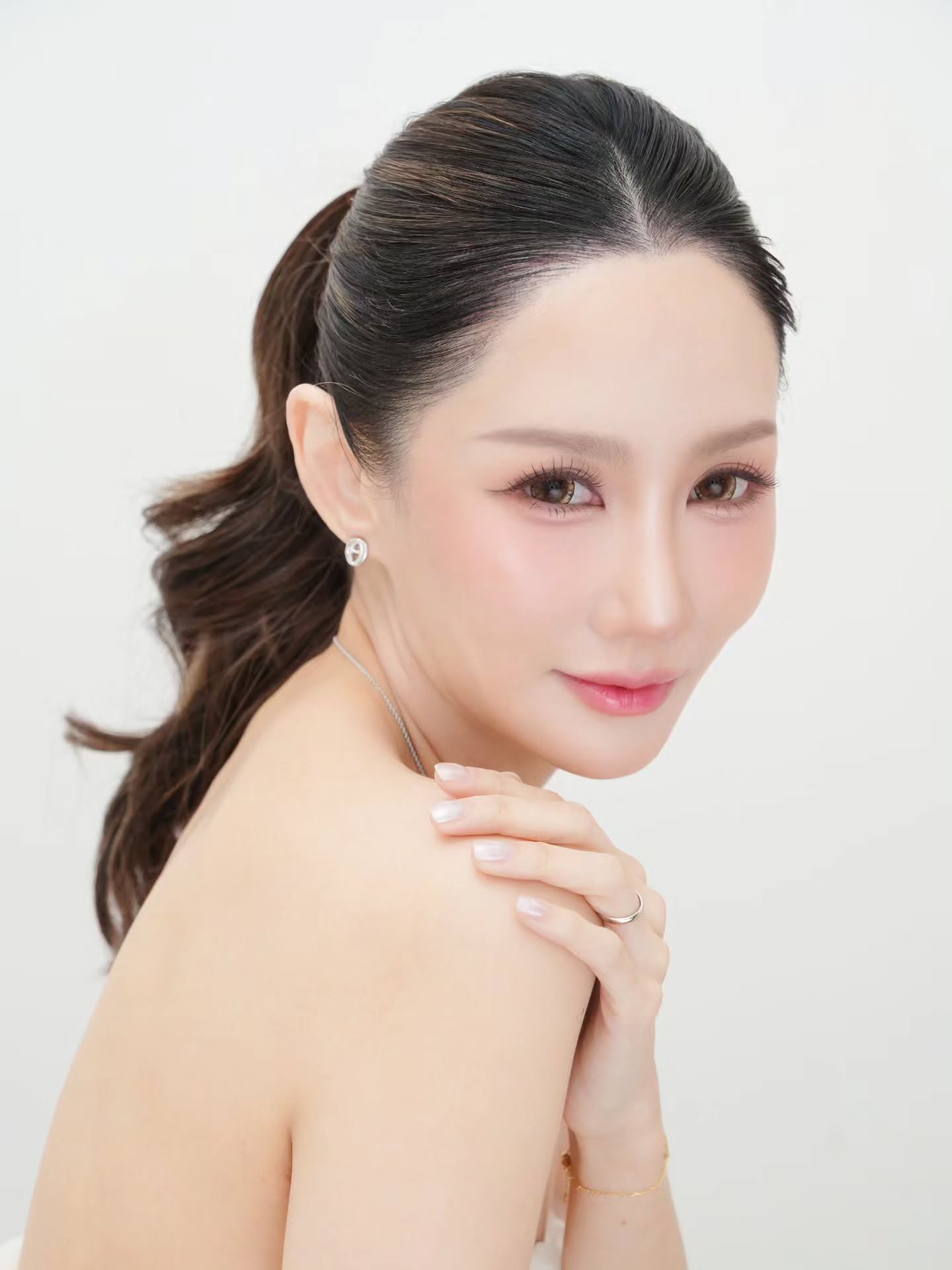 ตาล - กัญญา รัตนเพชร์