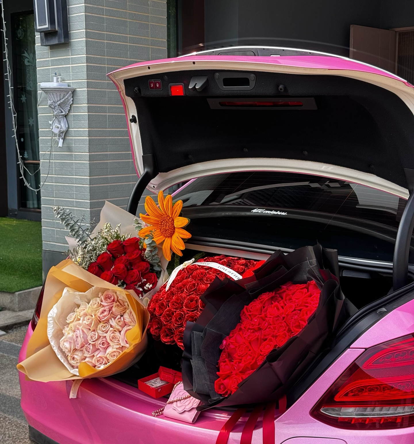 ไอซ์ - ปรีชญา พงษ์ธนานิกร