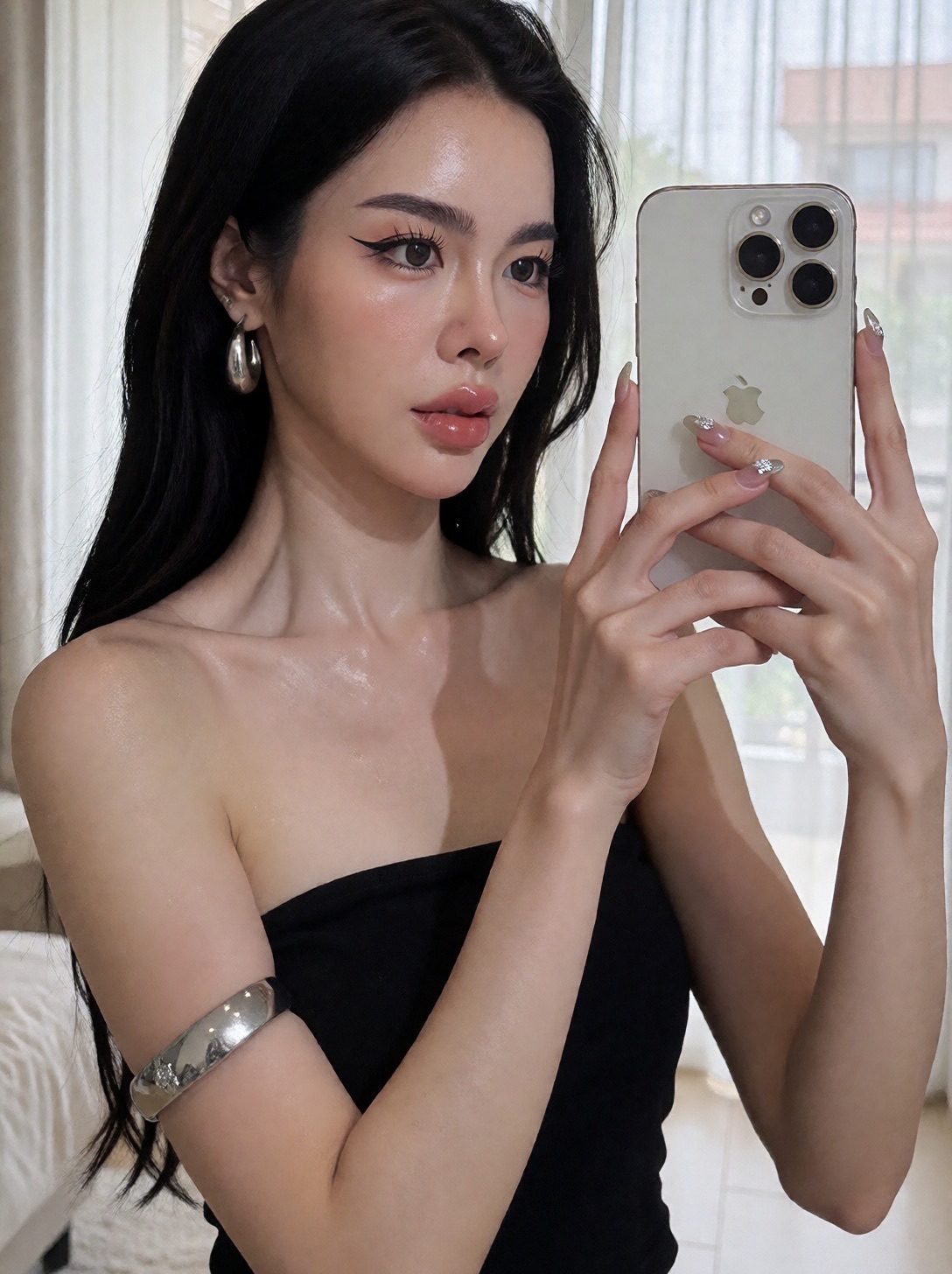 ไอซ์ - ปรีชญา พงษ์ธนานิกร