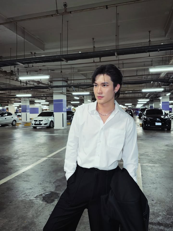 ฟลุท - ชินพรรธน์ กิตติชัยวรางค์กูร