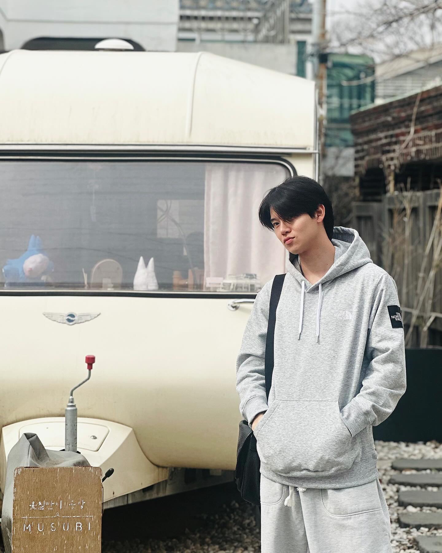 หยิ่น - อานันท์ ว่อง