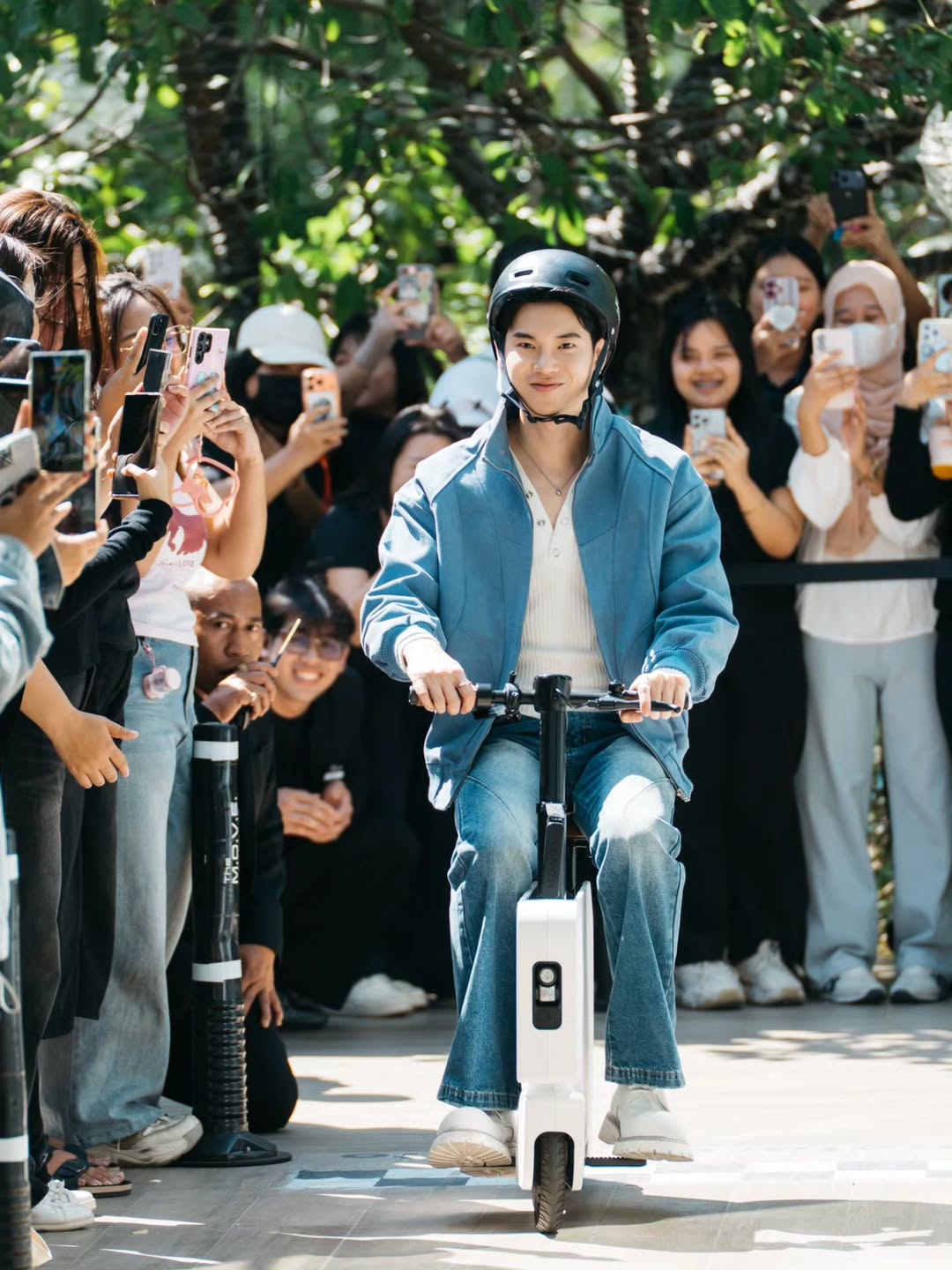 หยิ่น - อานันท์ ว่อง