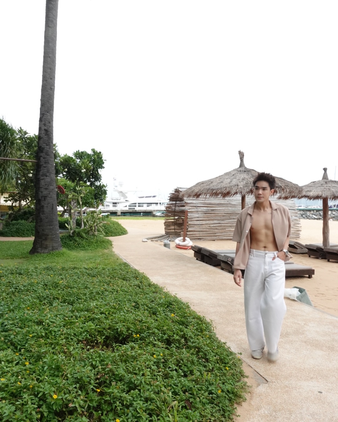 บี๊บ - ศิรสัณห์ หอวิจิตร