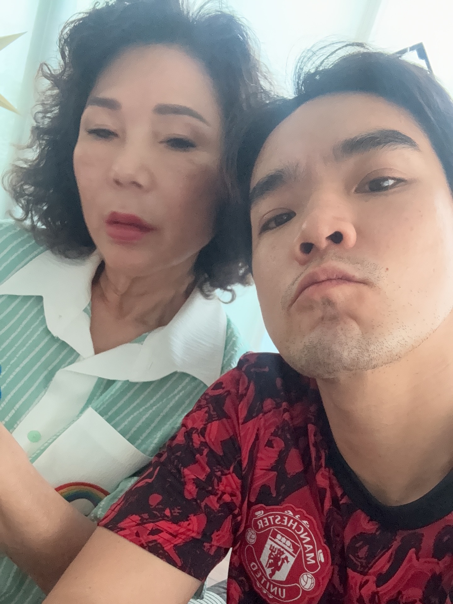 บี๊บ - ศิรสัณห์ หอวิจิตร