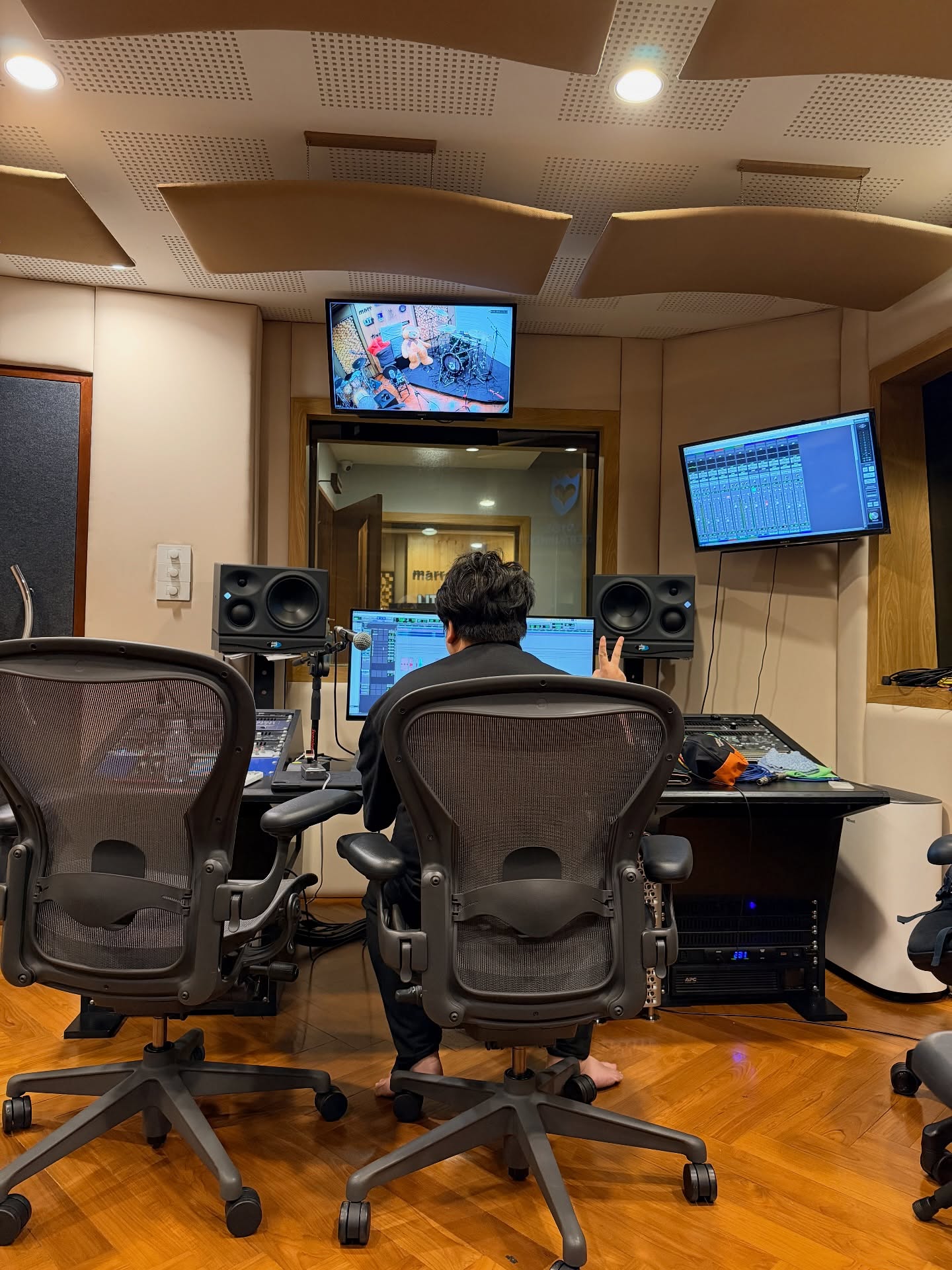 บี๊บ - ศิรสัณห์ หอวิจิตร