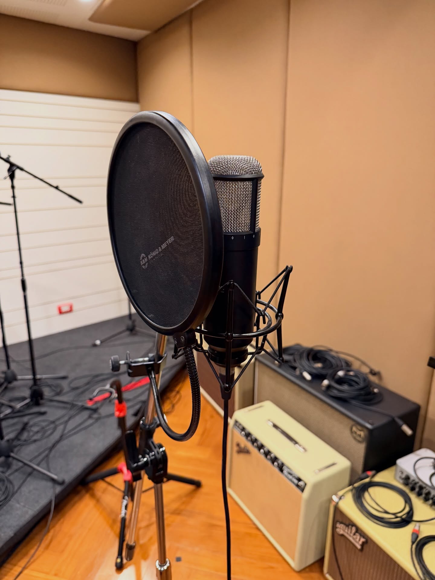 บี๊บ - ศิรสัณห์ หอวิจิตร