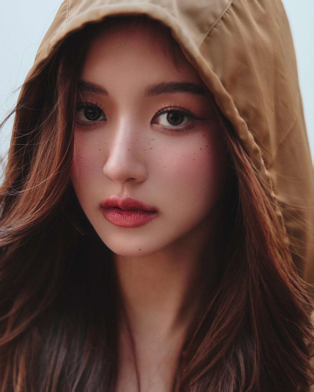 จูเน่ - เพลินพิชญา โกมลารชุน