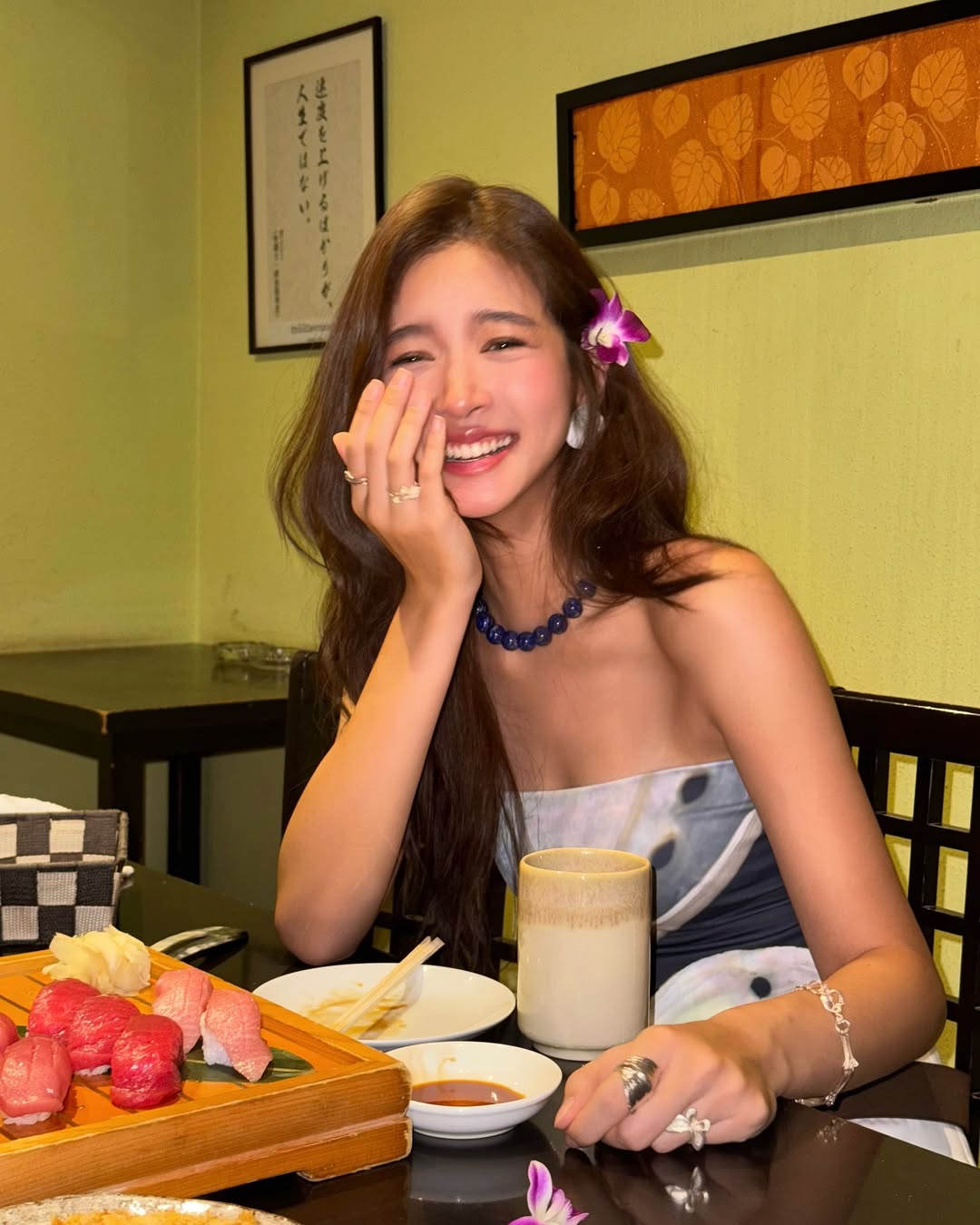จูเน่ - เพลินพิชญา โกมลารชุน