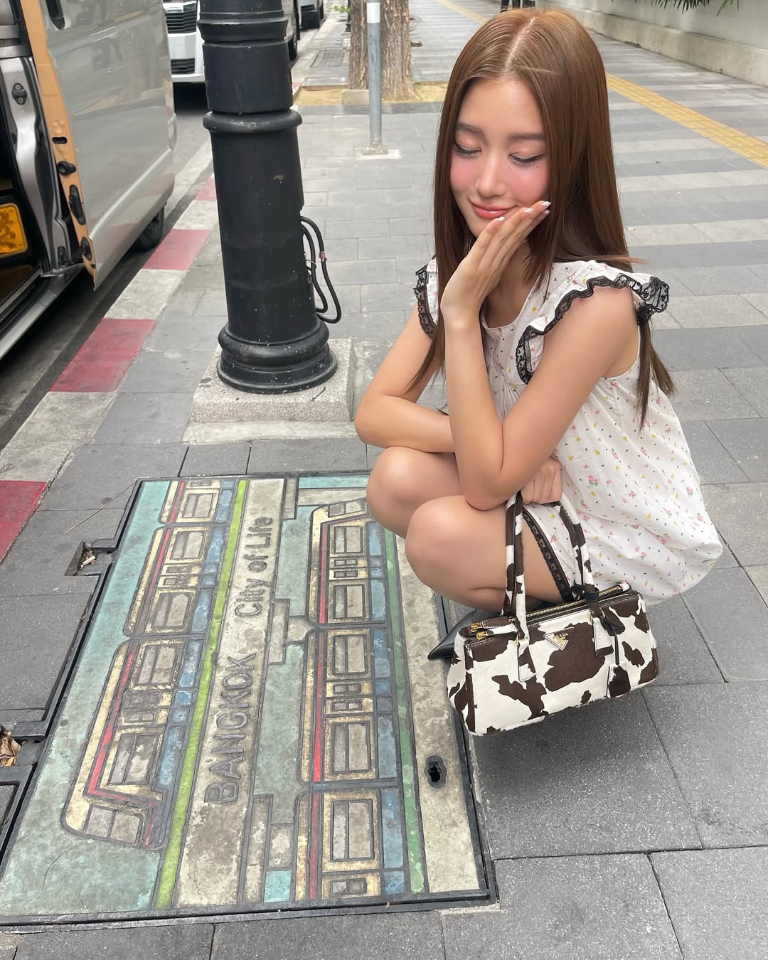 จูเน่ - เพลินพิชญา โกมลารชุน