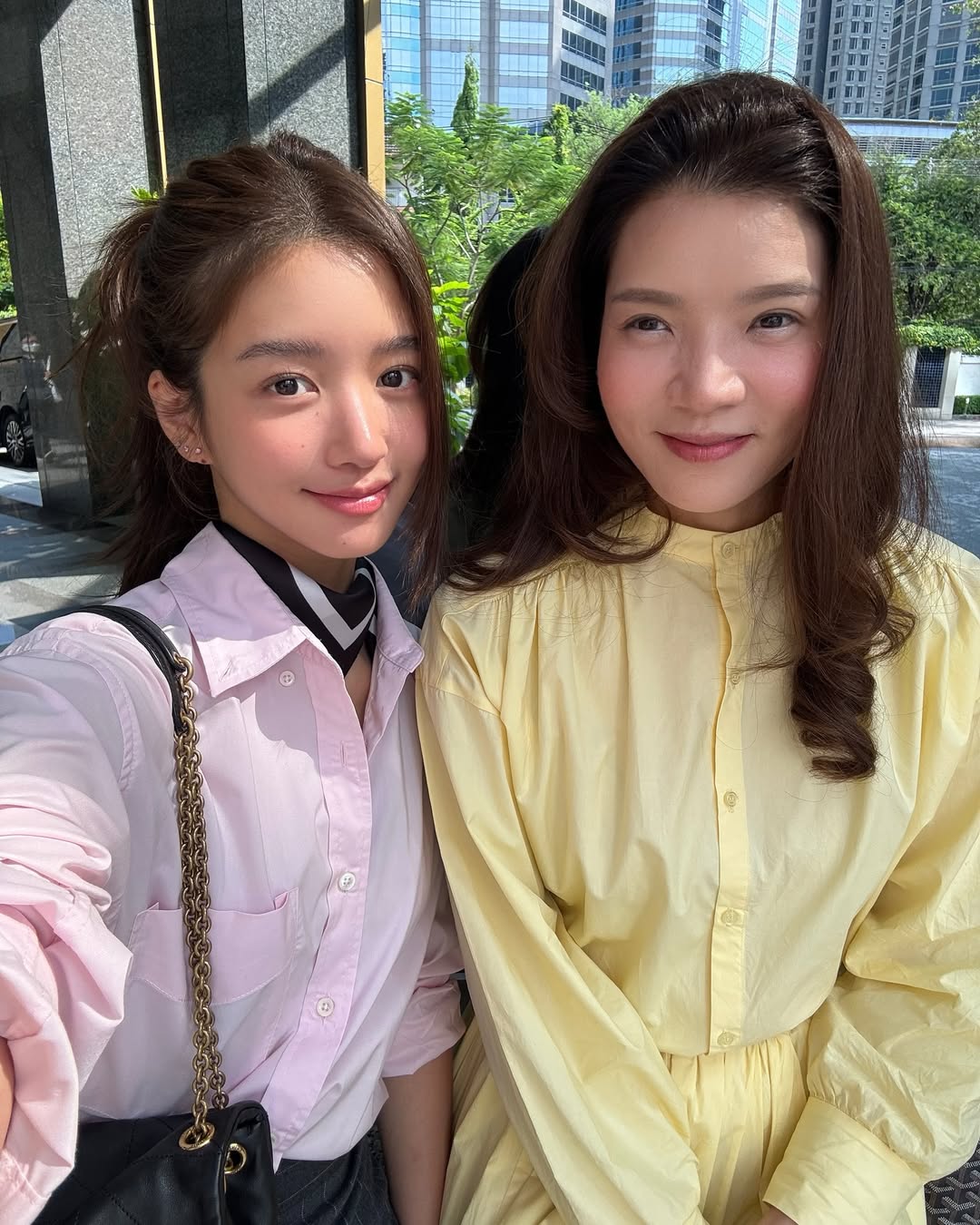 จูเน่ - เพลินพิชญา โกมลารชุน