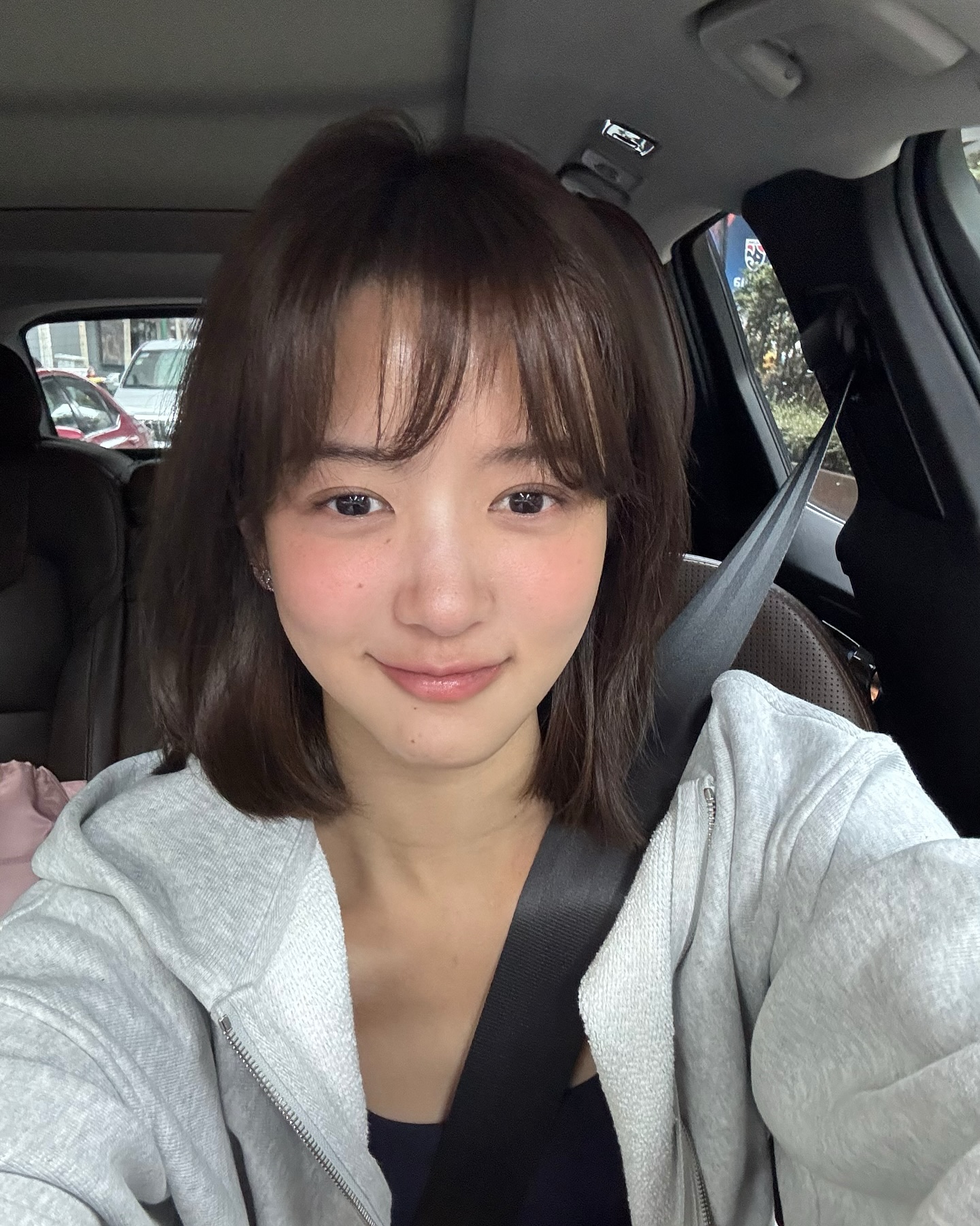 จูเน่ - เพลินพิชญา โกมลารชุน