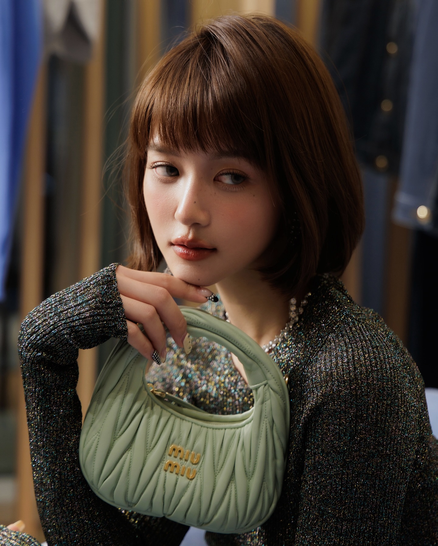 จูเน่ - เพลินพิชญา โกมลารชุน