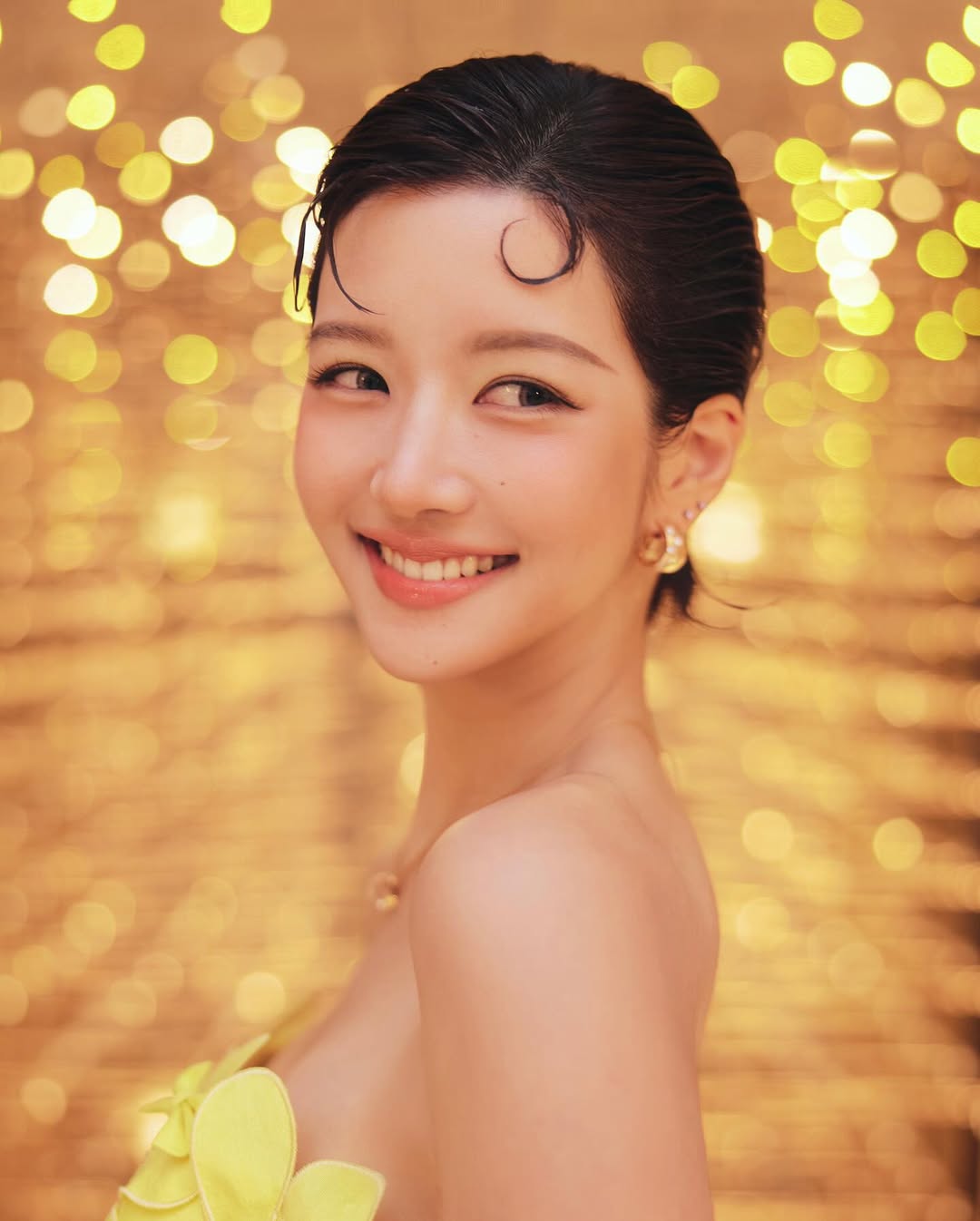จูเน่ - เพลินพิชญา โกมลารชุน