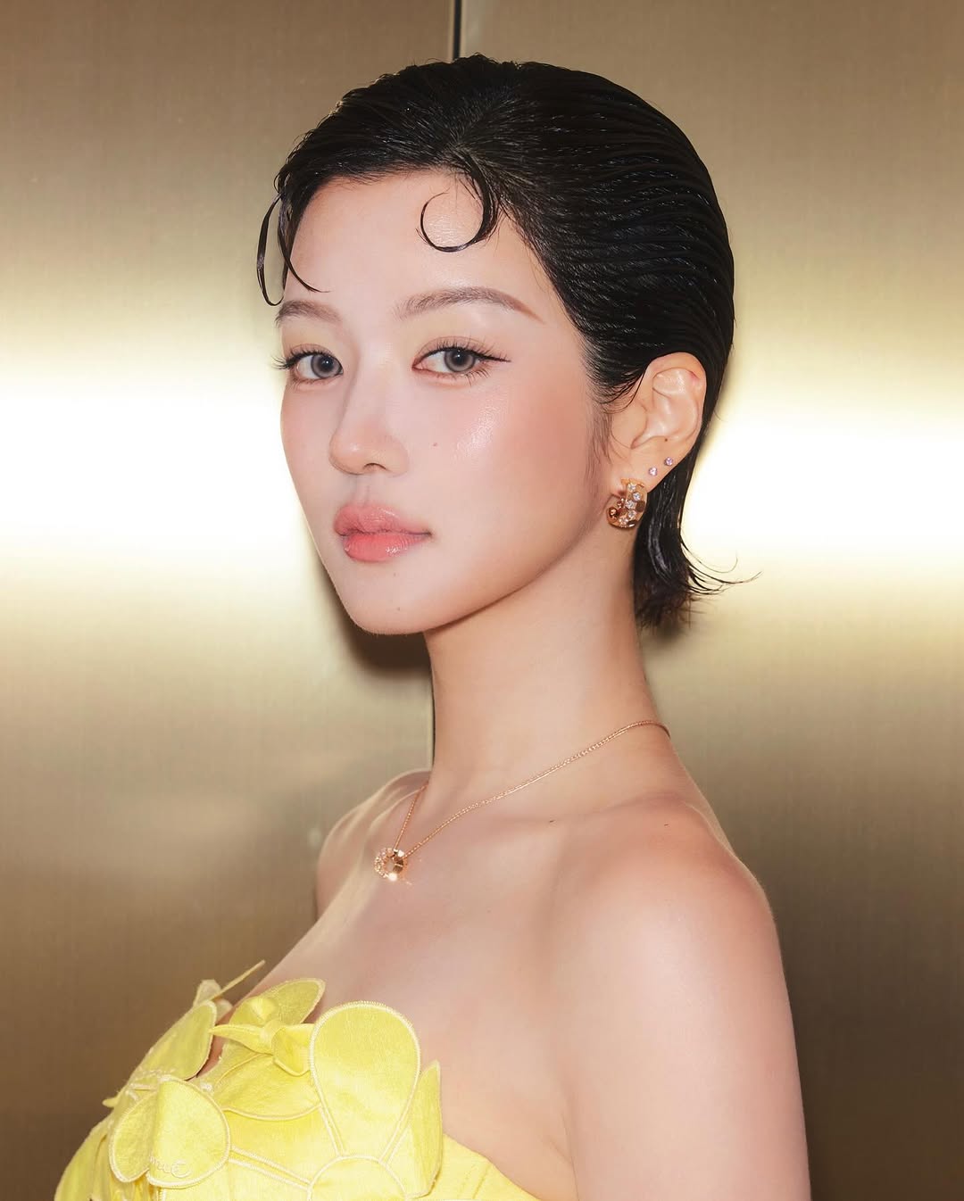 จูเน่ - เพลินพิชญา โกมลารชุน