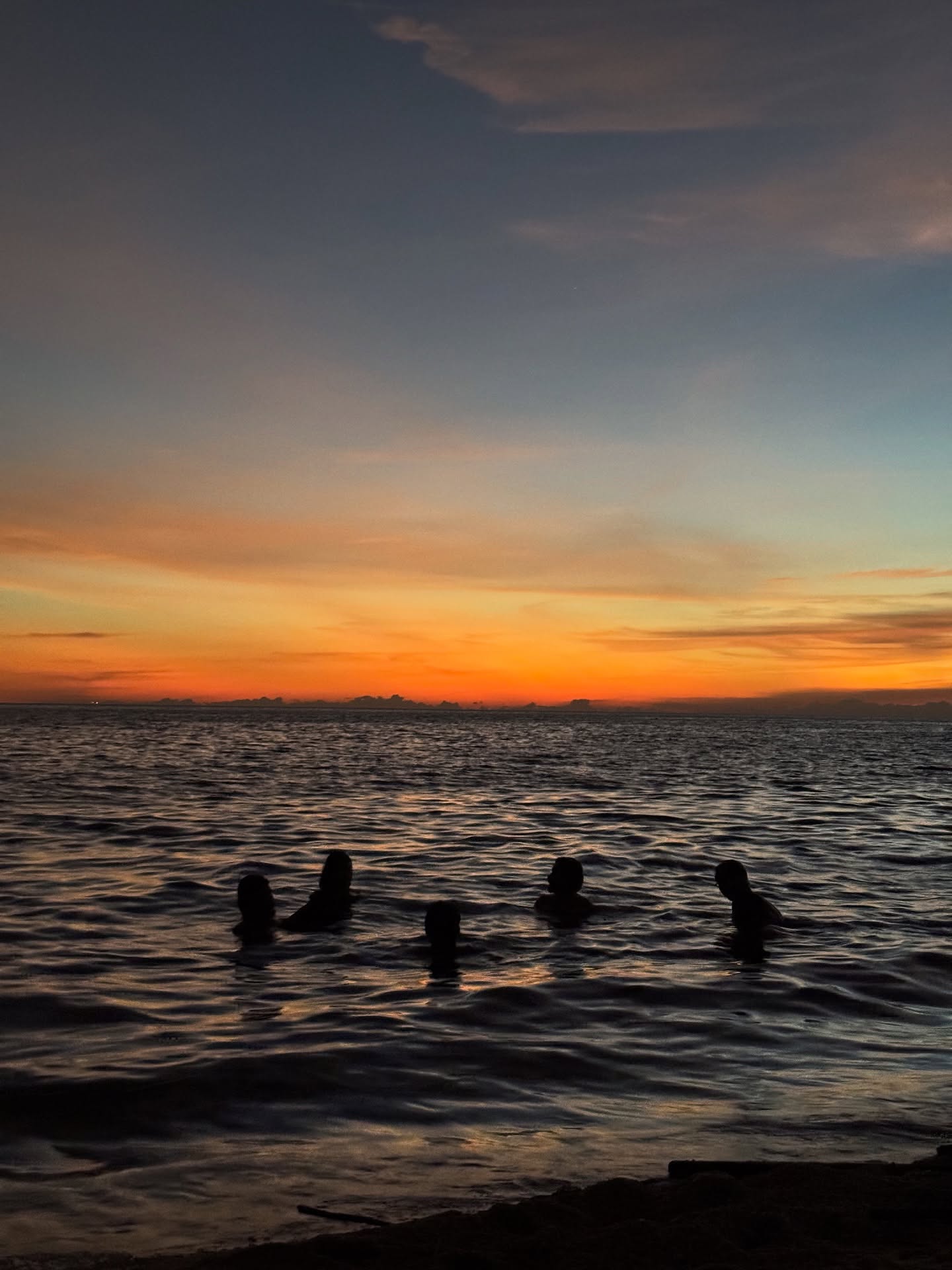 จูเน่ - เพลินพิชญา โกมลารชุน