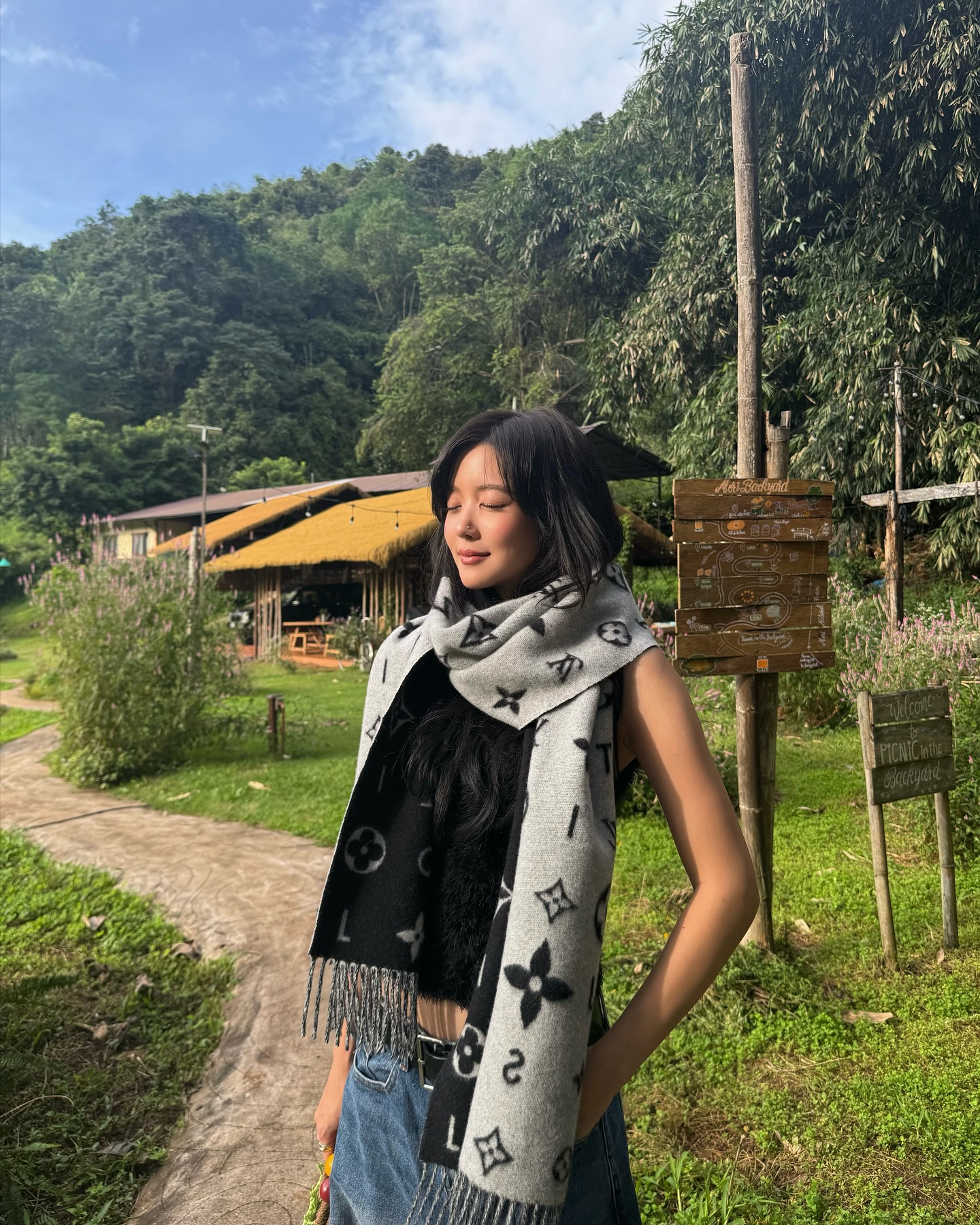 จูเน่ - เพลินพิชญา โกมลารชุน