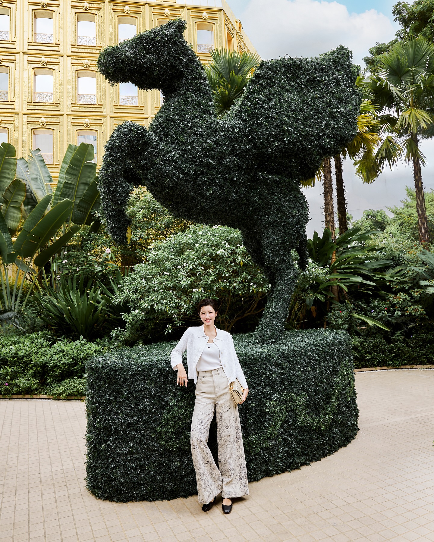 จูเน่ - เพลินพิชญา โกมลารชุน