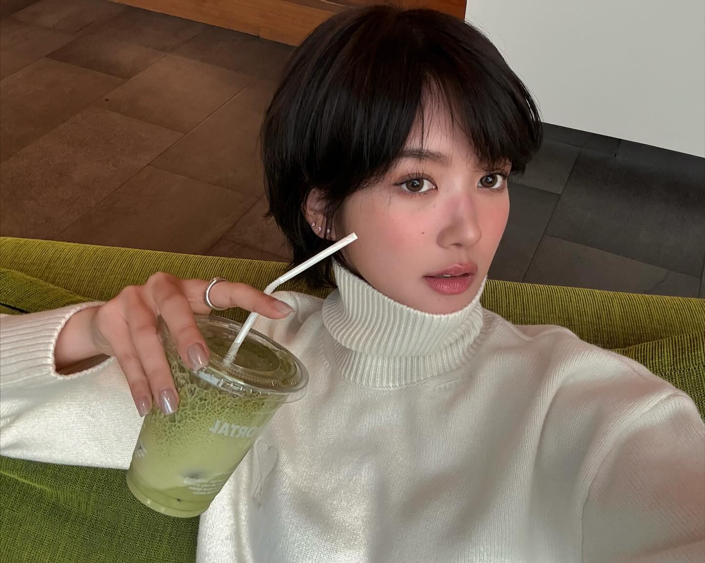 จูเน่ - เพลินพิชญา โกมลารชุน