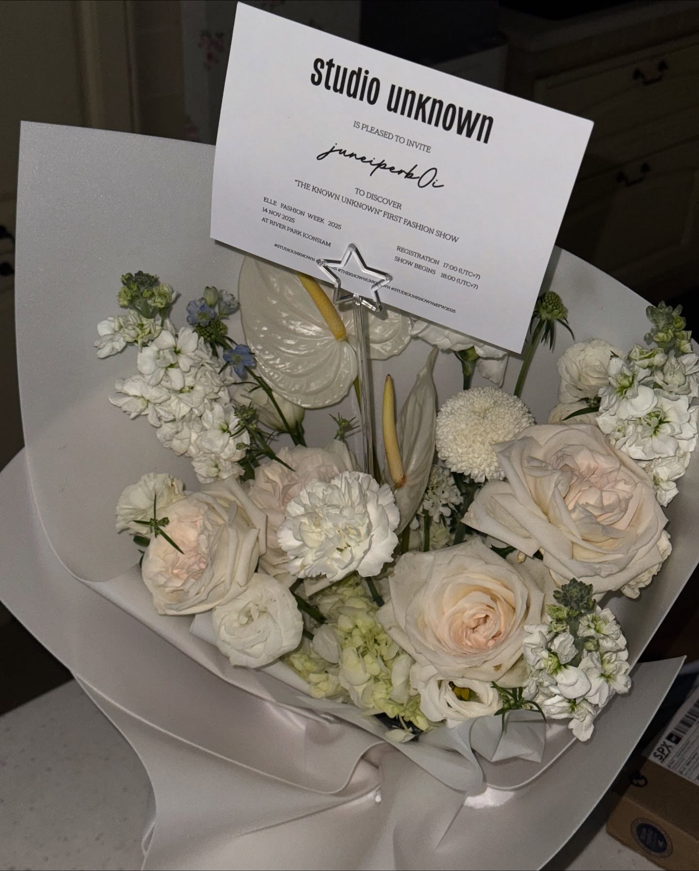 จูเน่ - เพลินพิชญา โกมลารชุน