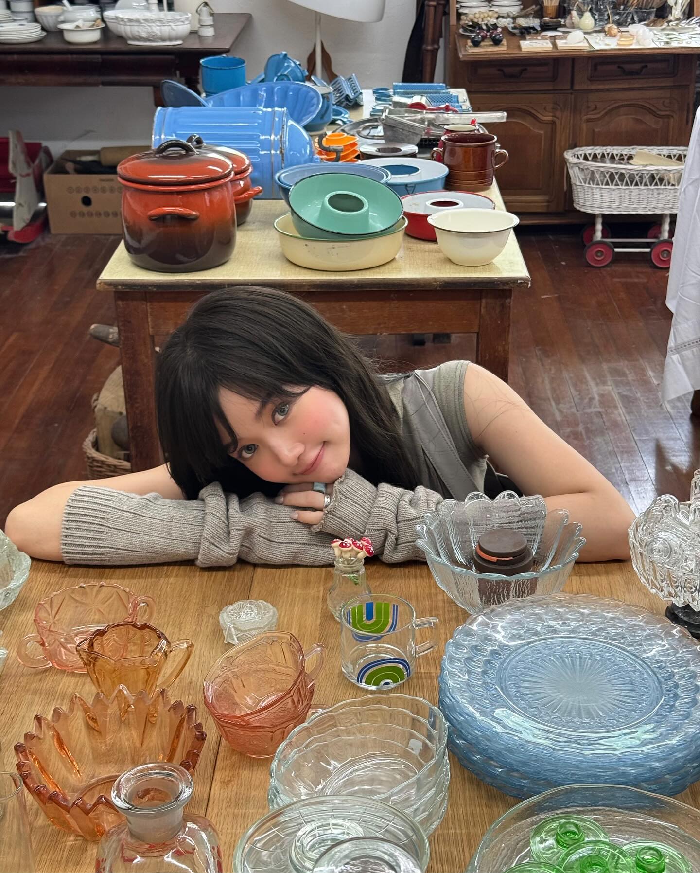 จูเน่ - เพลินพิชญา โกมลารชุน