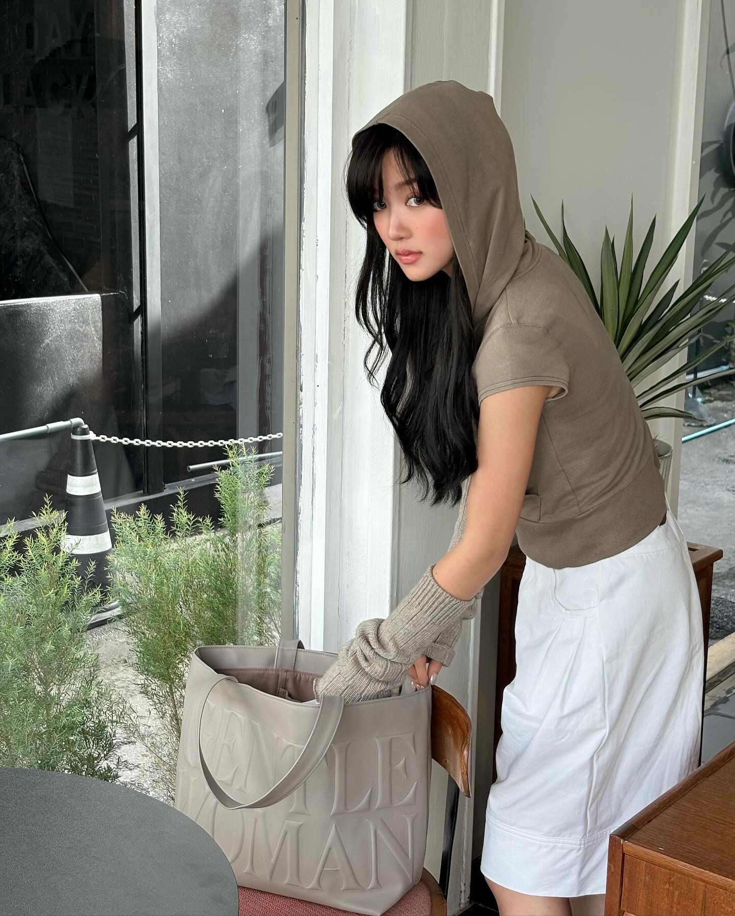 จูเน่ - เพลินพิชญา โกมลารชุน