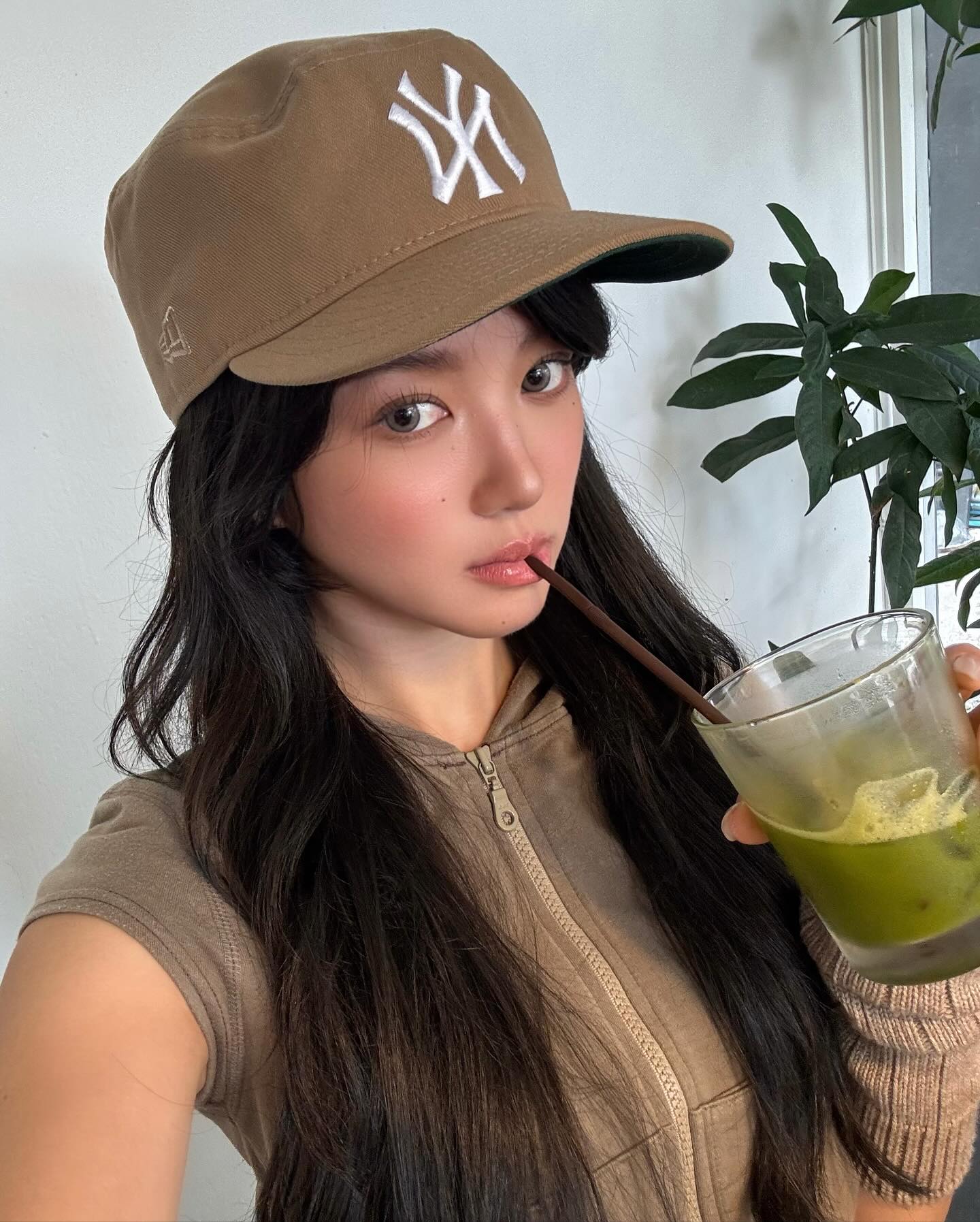 จูเน่ - เพลินพิชญา โกมลารชุน