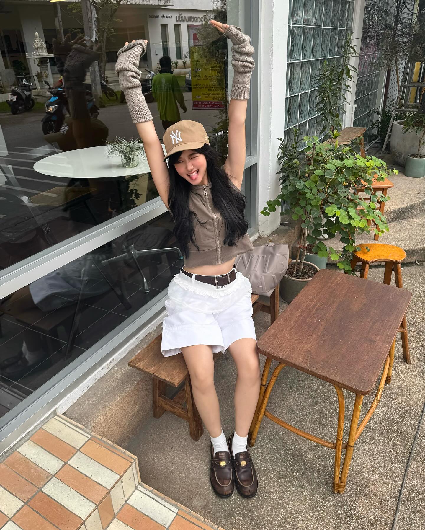 จูเน่ - เพลินพิชญา โกมลารชุน