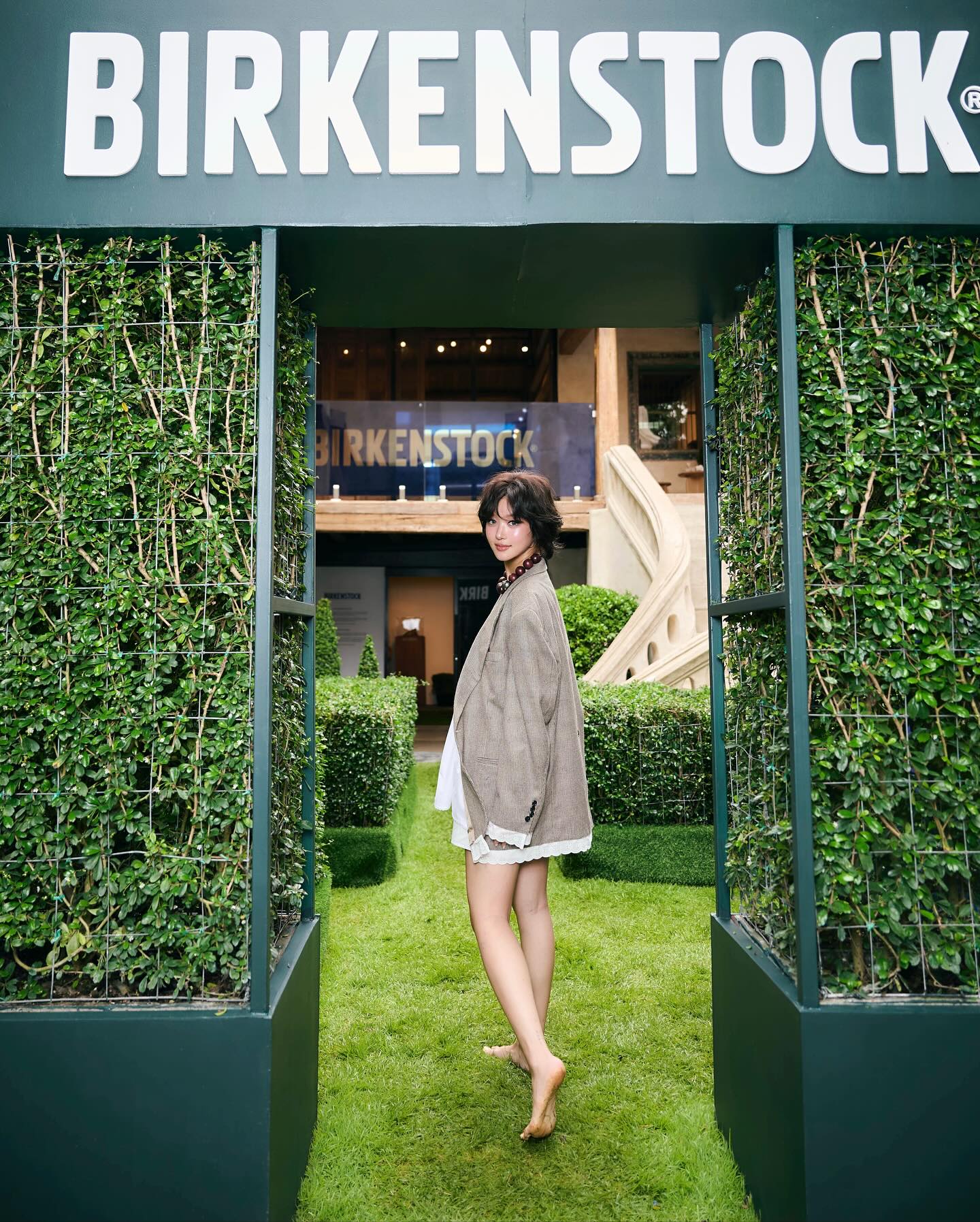 จูเน่ - เพลินพิชญา โกมลารชุน