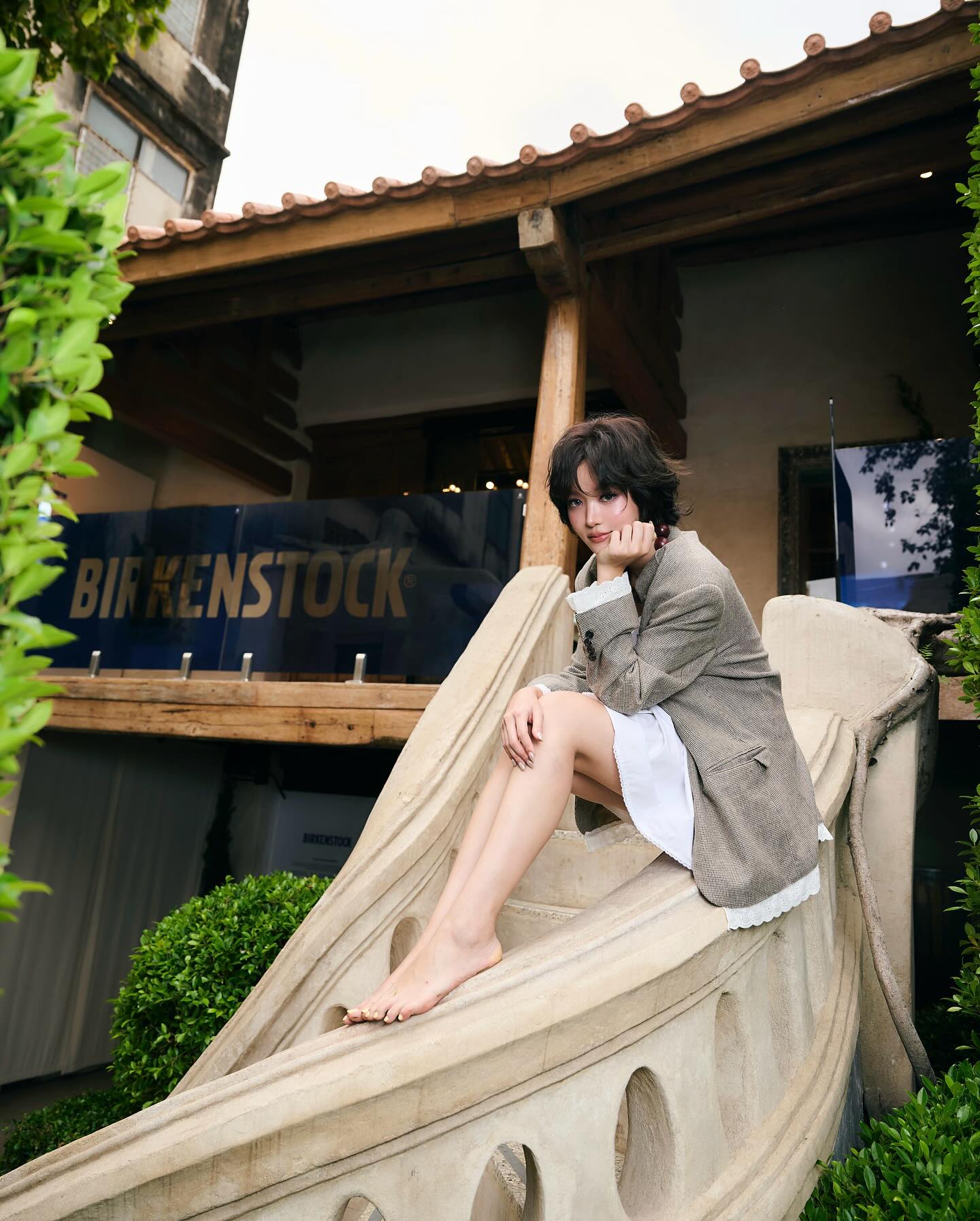 จูเน่ - เพลินพิชญา โกมลารชุน