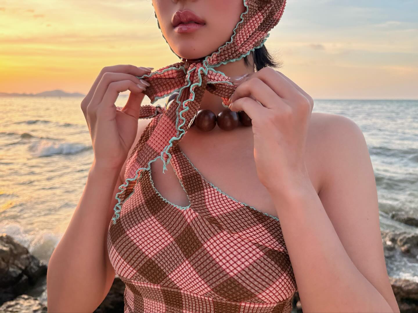 จูเน่ - เพลินพิชญา โกมลารชุน