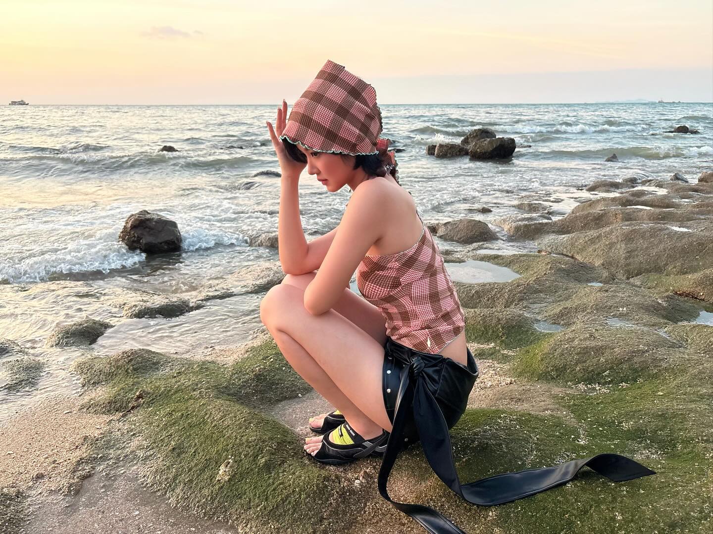 จูเน่ - เพลินพิชญา โกมลารชุน