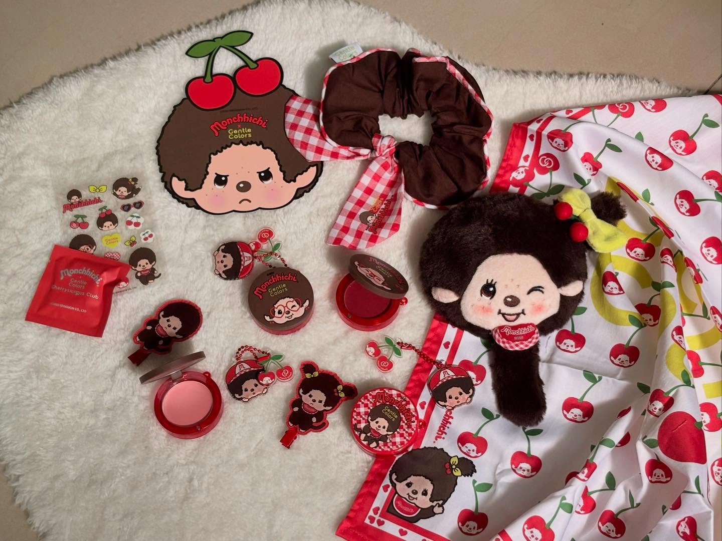 จูเน่ - เพลินพิชญา โกมลารชุน