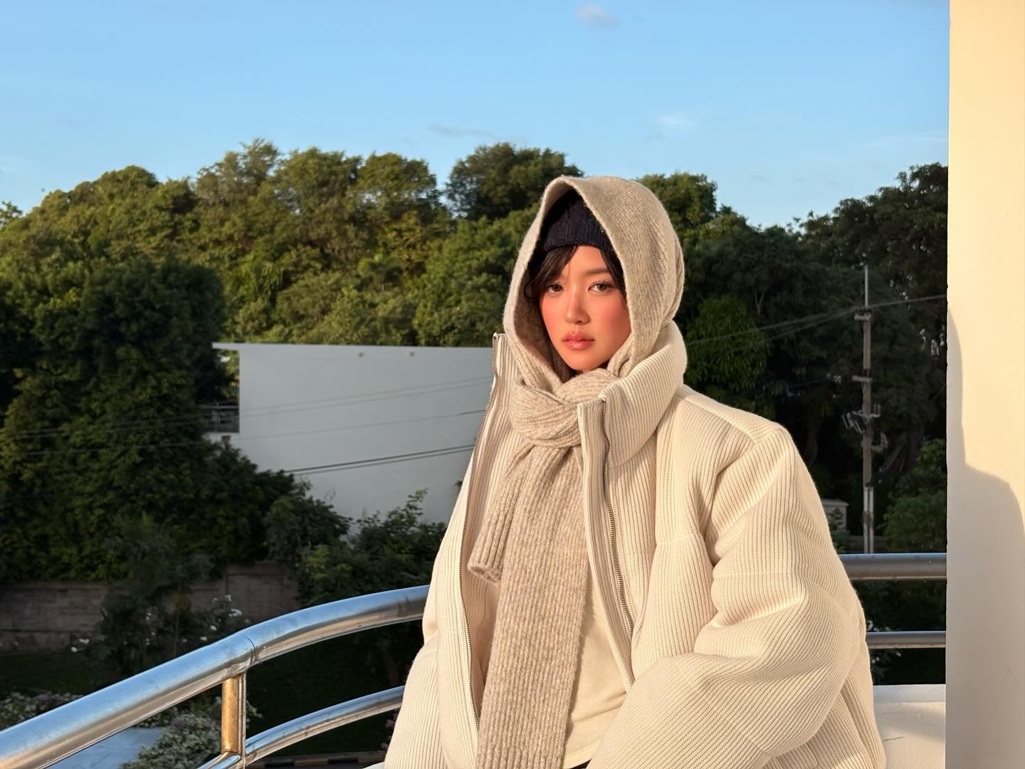 จูเน่ - เพลินพิชญา โกมลารชุน