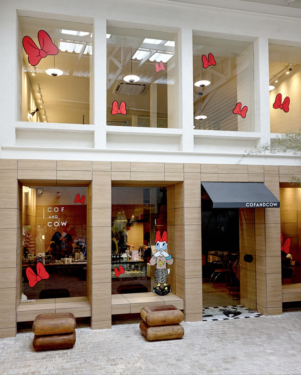 จูเน่ - เพลินพิชญา โกมลารชุน