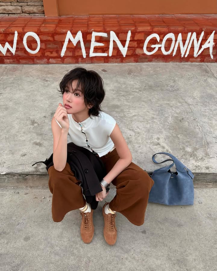 จูเน่ - เพลินพิชญา โกมลารชุน