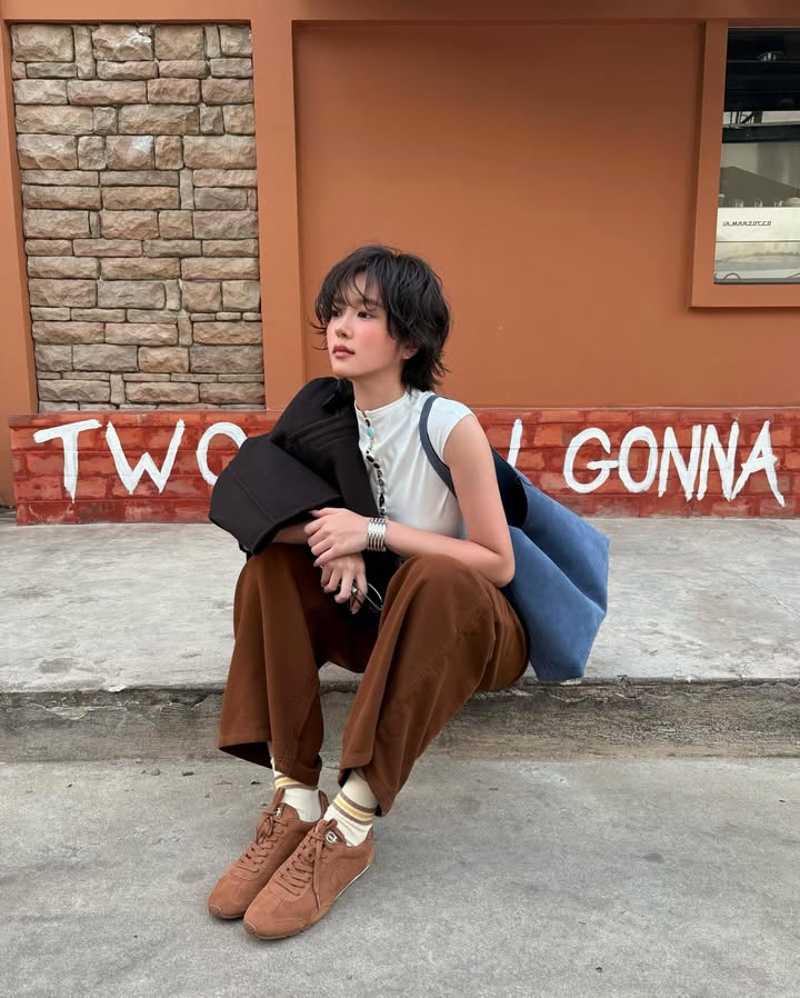 จูเน่ - เพลินพิชญา โกมลารชุน