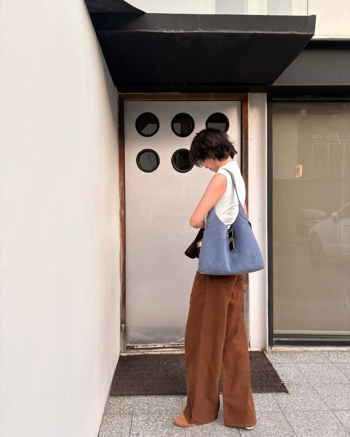 จูเน่ - เพลินพิชญา โกมลารชุน