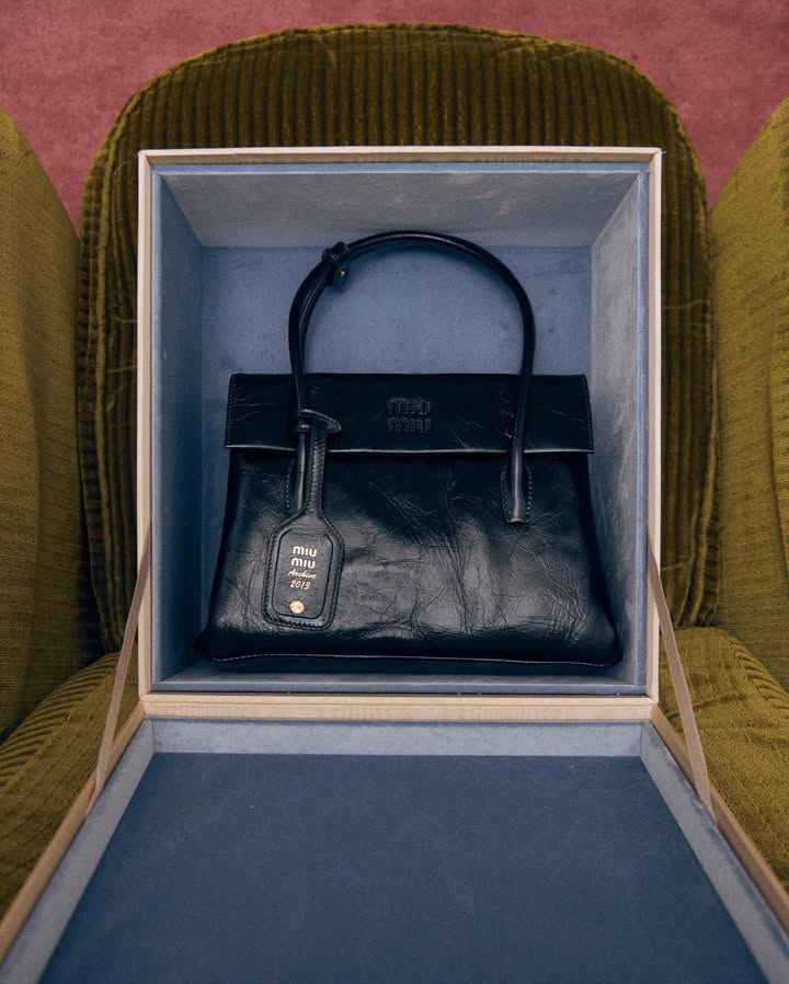 จูเน่ - เพลินพิชญา โกมลารชุน