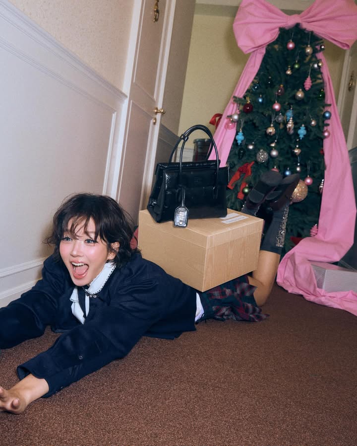 จูเน่ - เพลินพิชญา โกมลารชุน