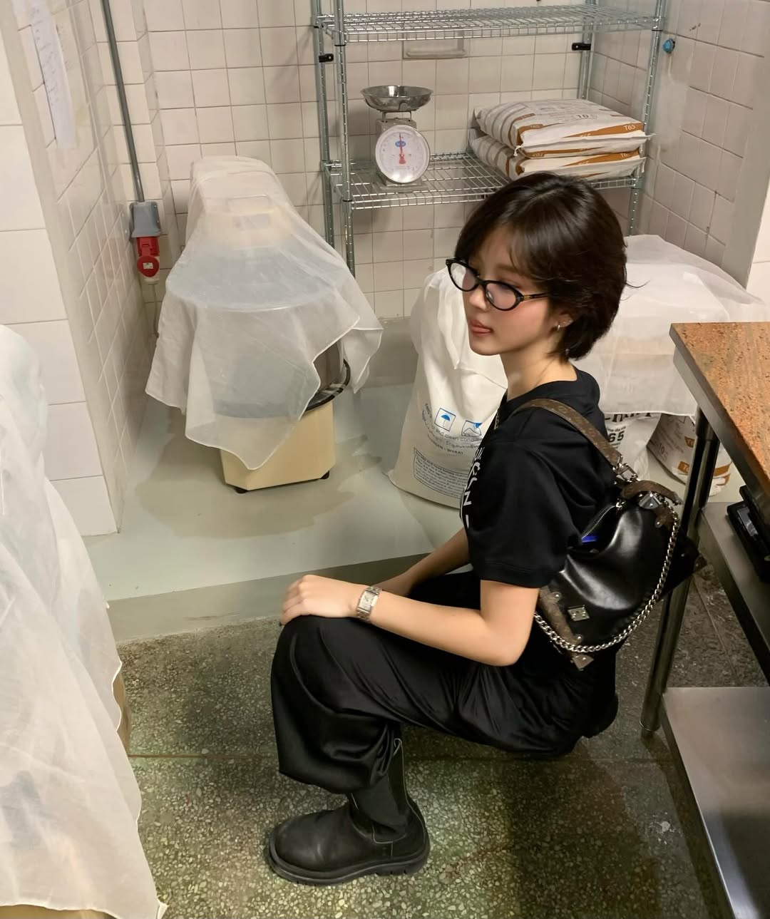 จูเน่ - เพลินพิชญา โกมลารชุน