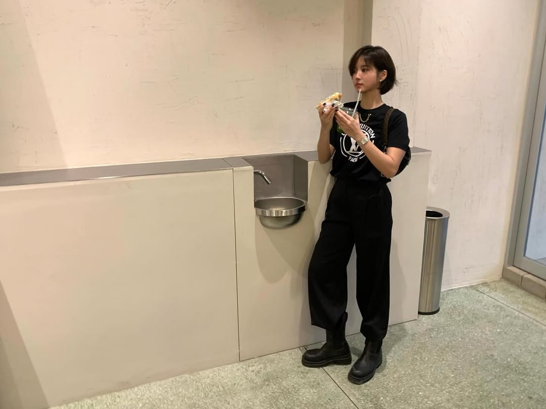 จูเน่ - เพลินพิชญา โกมลารชุน