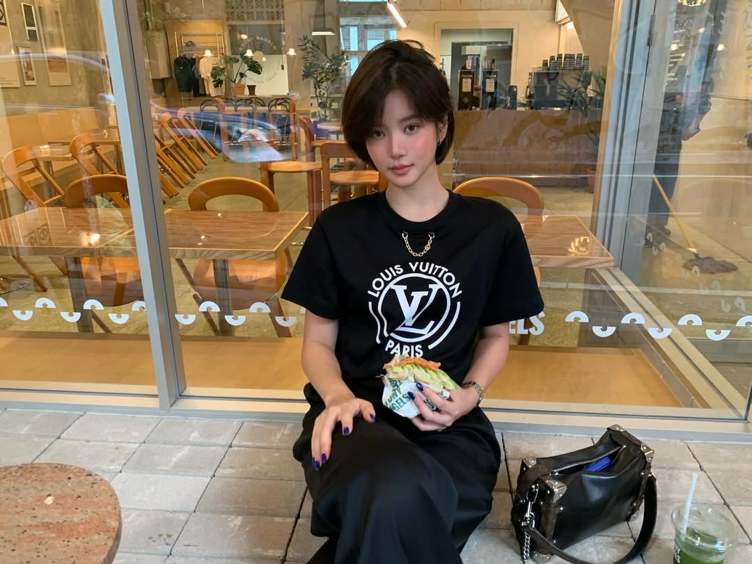 จูเน่ - เพลินพิชญา โกมลารชุน