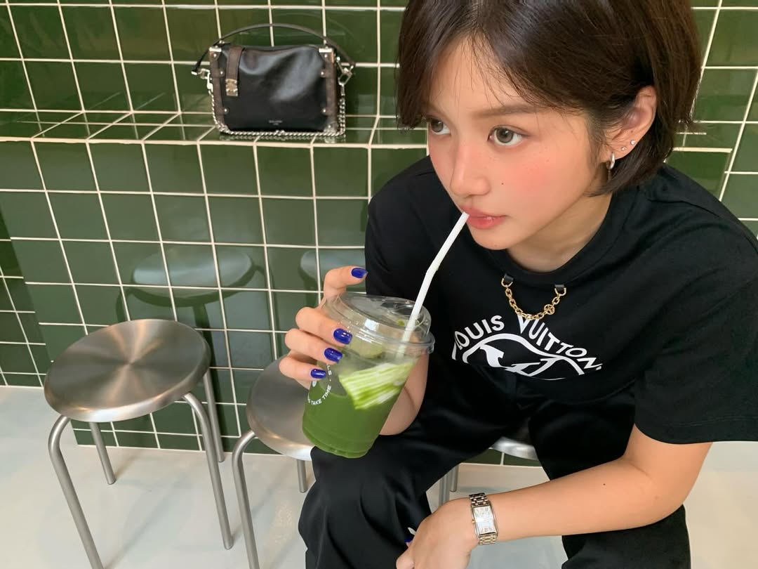 จูเน่ - เพลินพิชญา โกมลารชุน