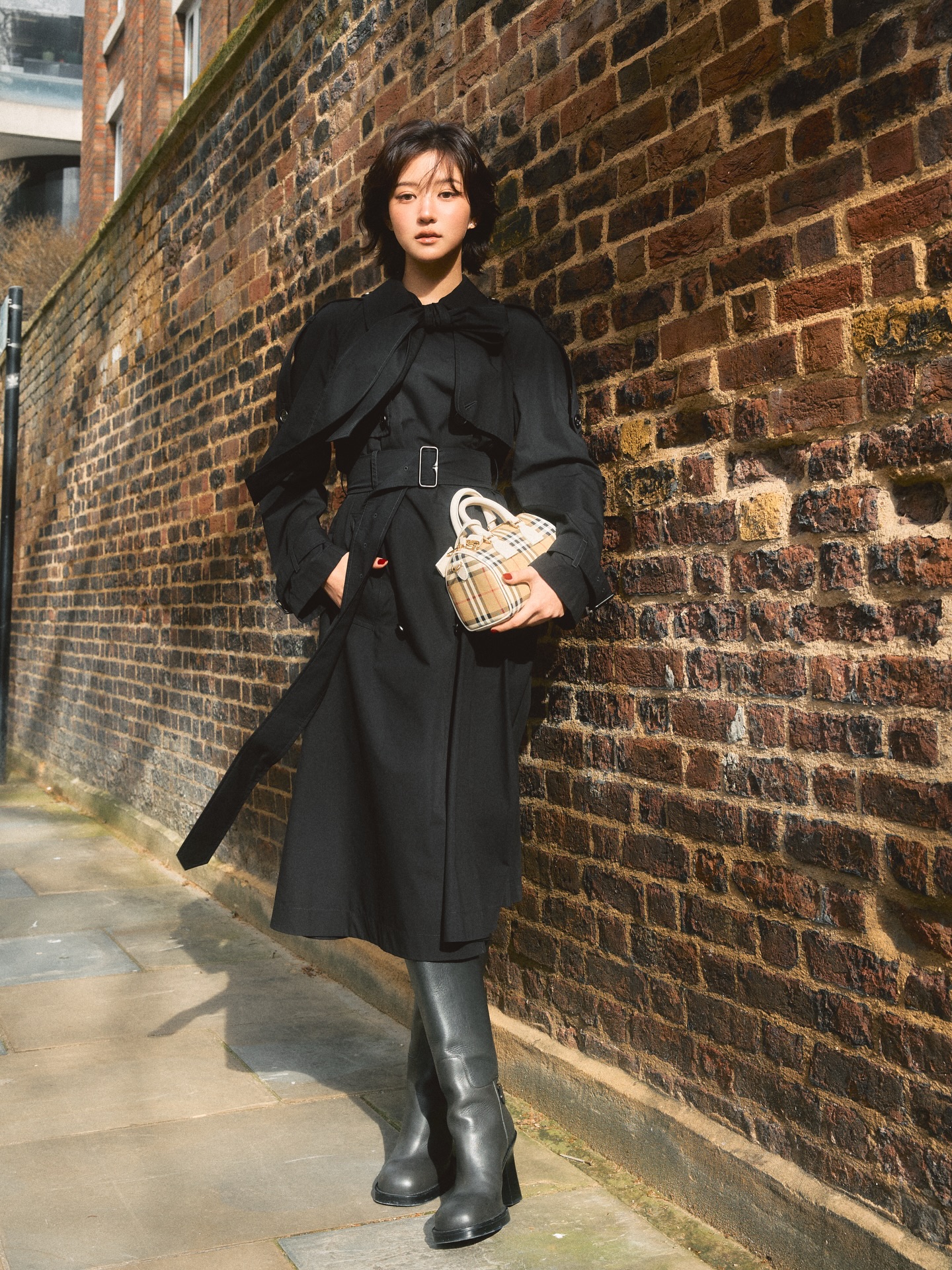 จูเน่ - เพลินพิชญา โกมลารชุน