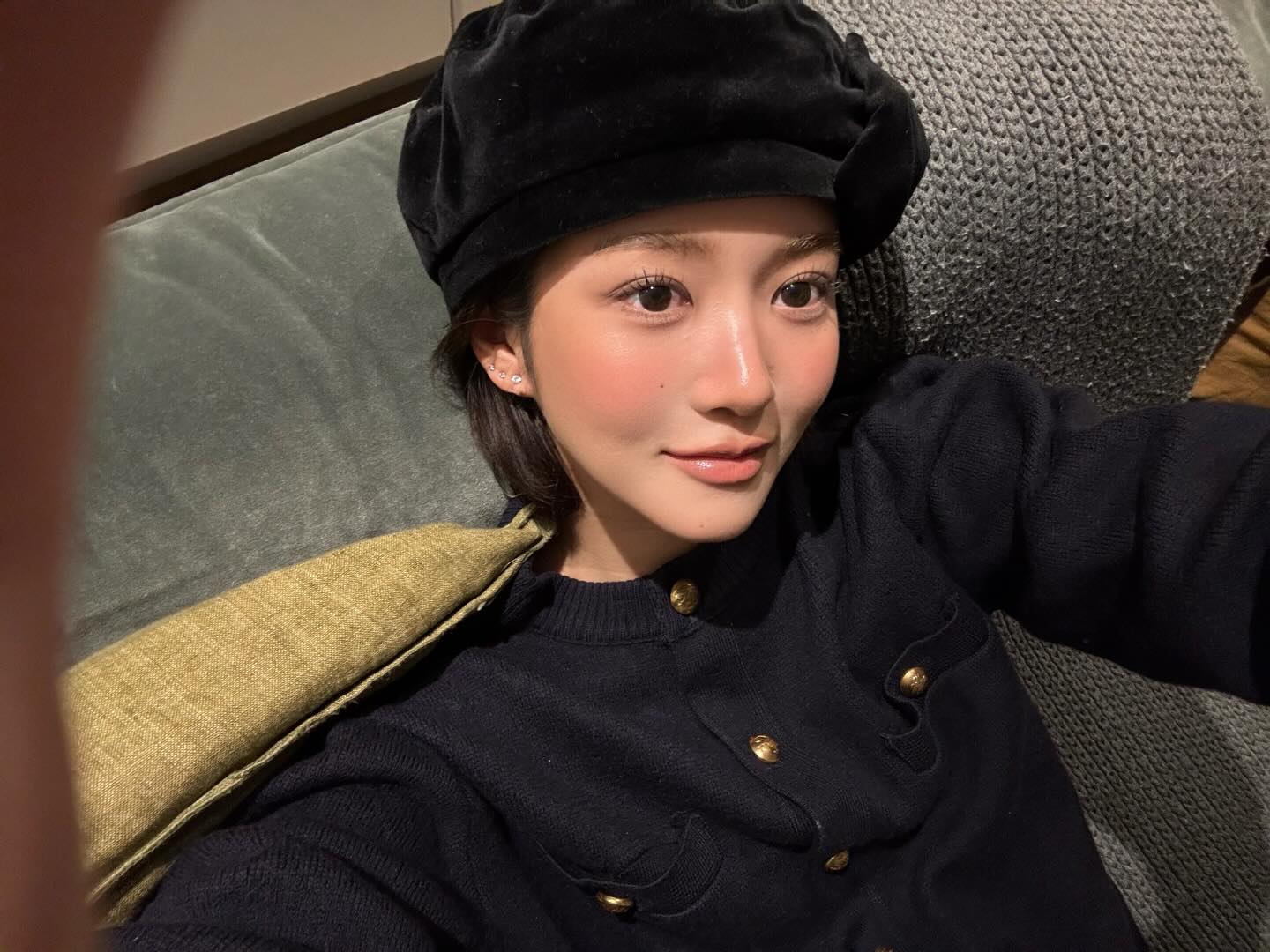 จูเน่ - เพลินพิชญา โกมลารชุน