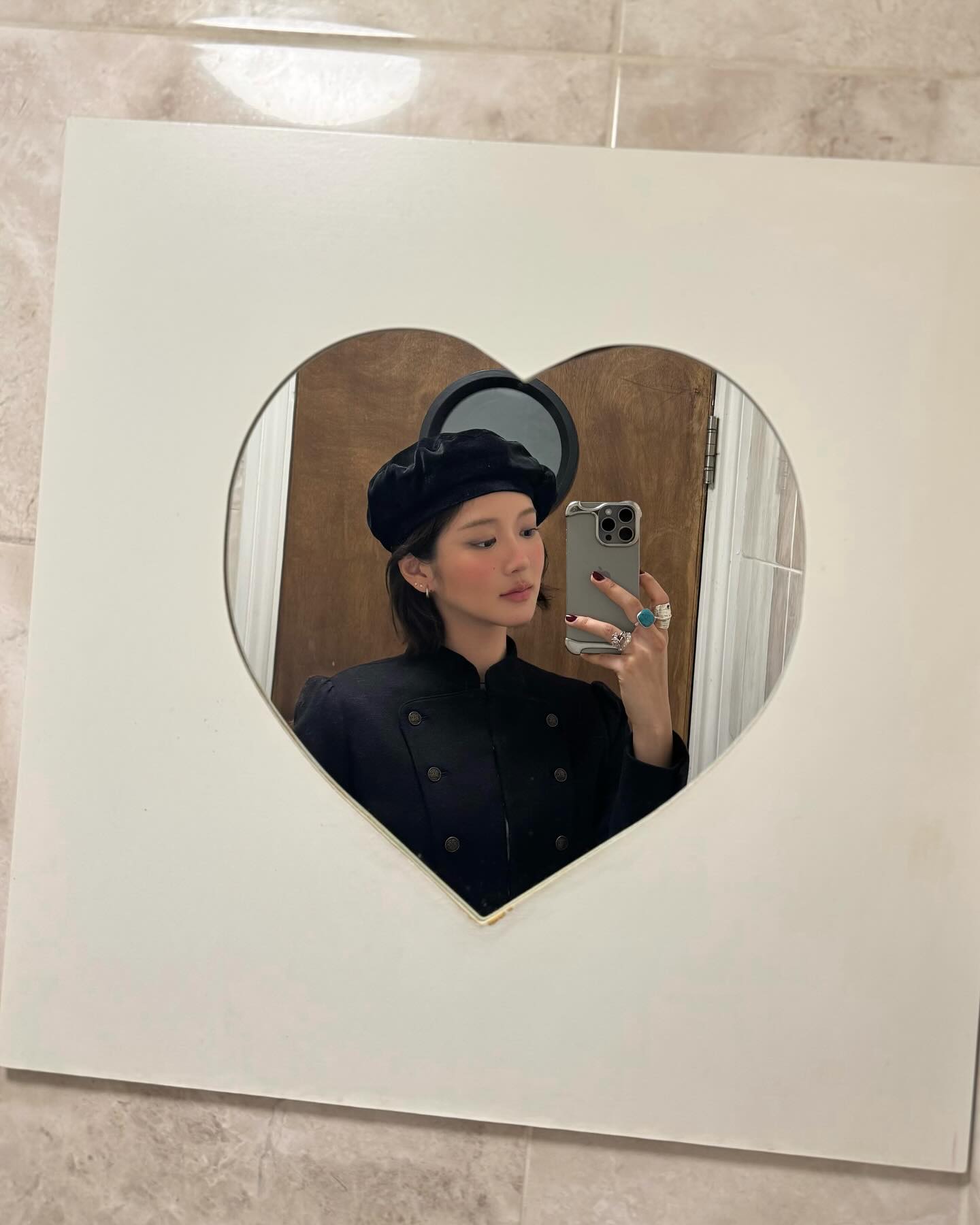 จูเน่ - เพลินพิชญา โกมลารชุน