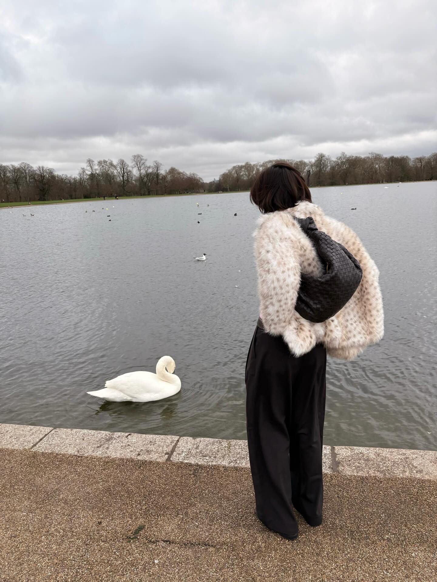 จูเน่ - เพลินพิชญา โกมลารชุน